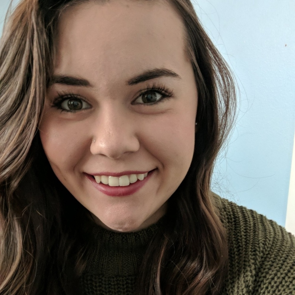 Meet your Posher, Ayla